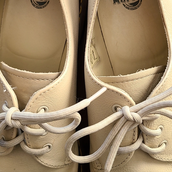 Dr. Doc Martens 1461 Cream Lace-Up Oxfords Women's Size 9 41 - Picture 5 of 10